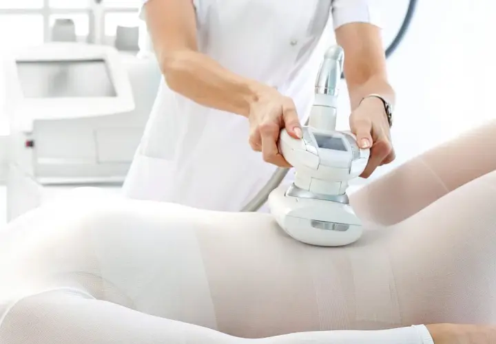 Endermologia: Co to? Efekty, wskazania, przeciwwskazania i ceny