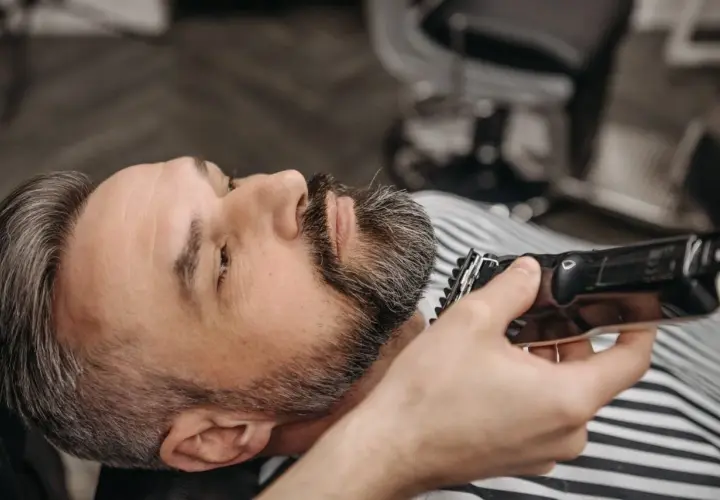 Braun czy Philips? Wybierz idealną golarkę: poradnik eksperta