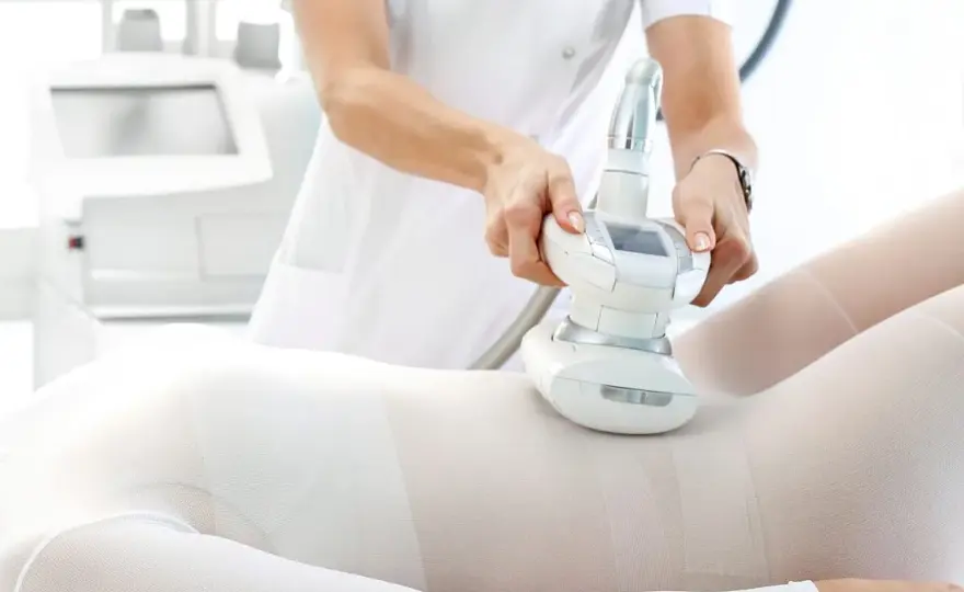 Endermologia: Co to? Efekty, wskazania, przeciwwskazania i ceny